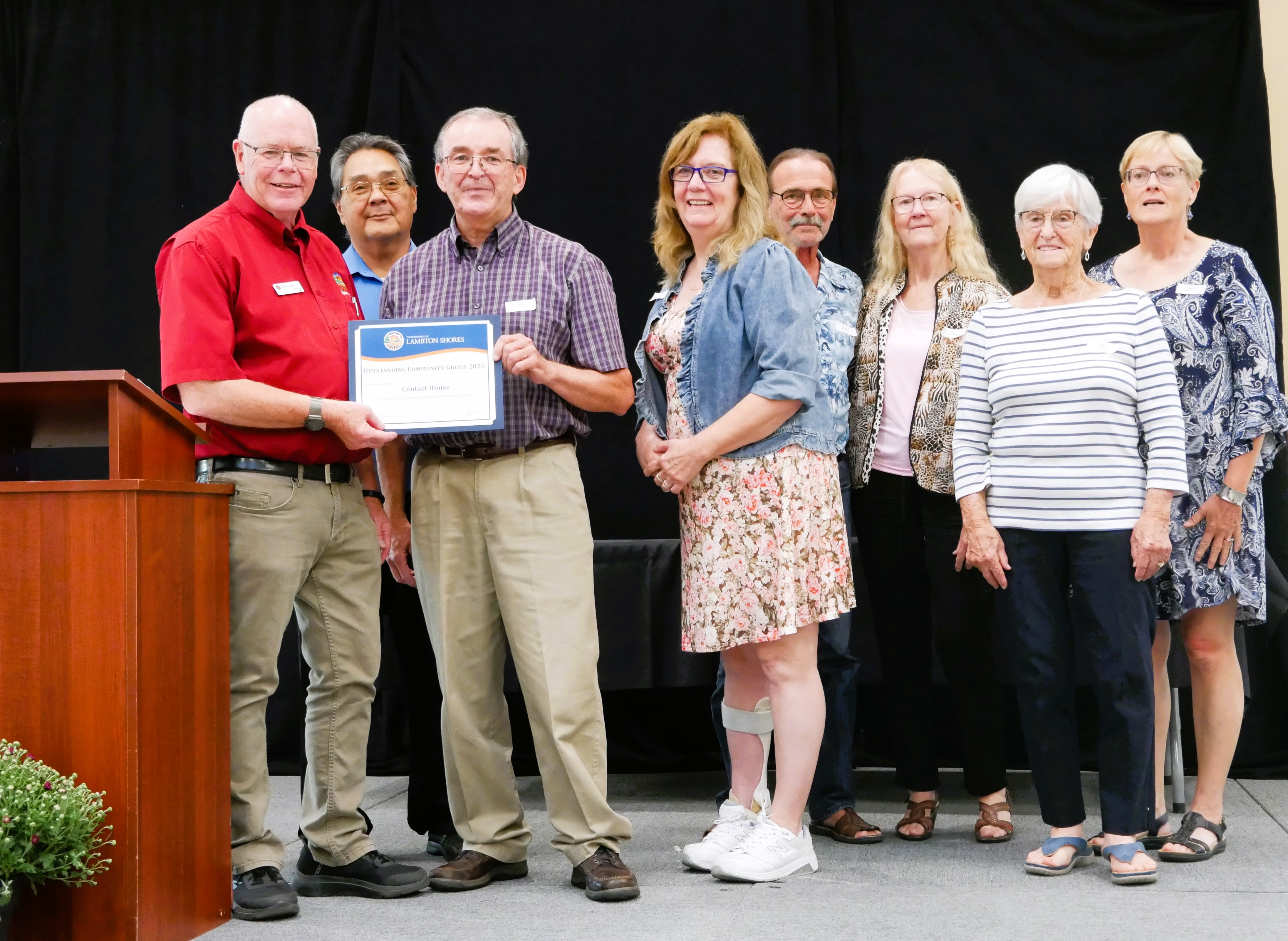 Contact House volunteers